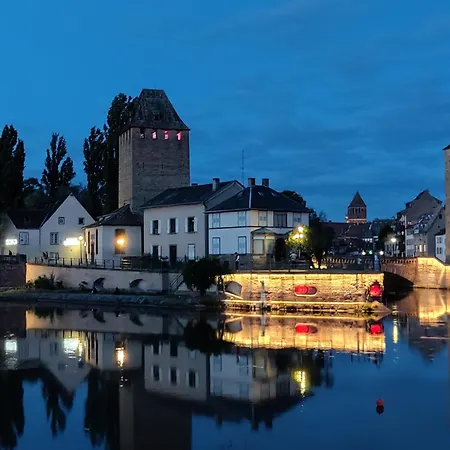 Cocon De Charme Au Pied De La Cathedrale De Apartman Strasbourg