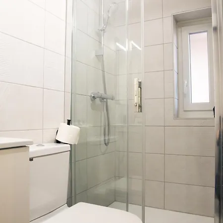 Lägenhet Cocon De Charme Au Pied De La Cathedrale De