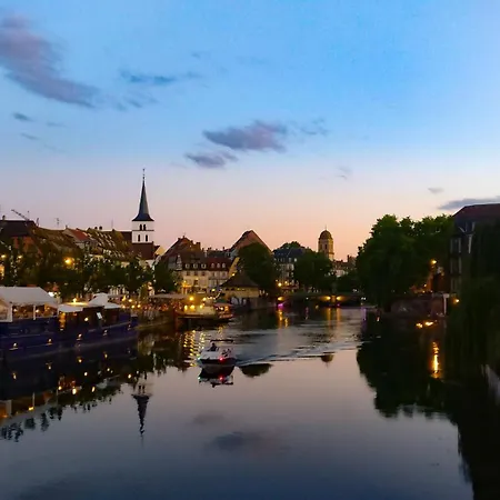 Cocon De Charme Au Pied De La Cathedrale De Strasbourg